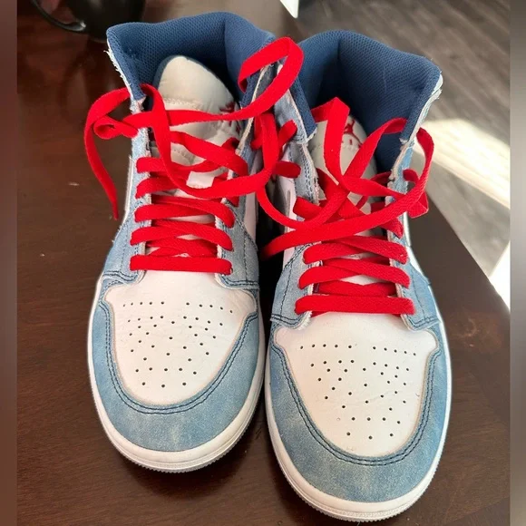 Nike Air Jordan (blue and red) - Picture 2 of 5